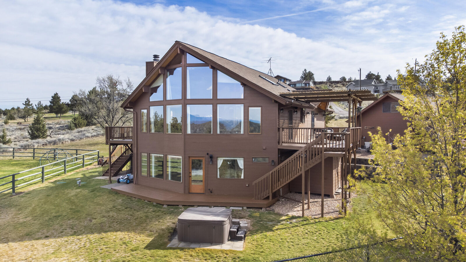 Property Photo: 10127 SW Shad Road OR 97760