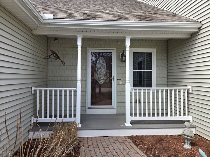 Property Photo:  16 Brierly Circle 16  MA 01527 