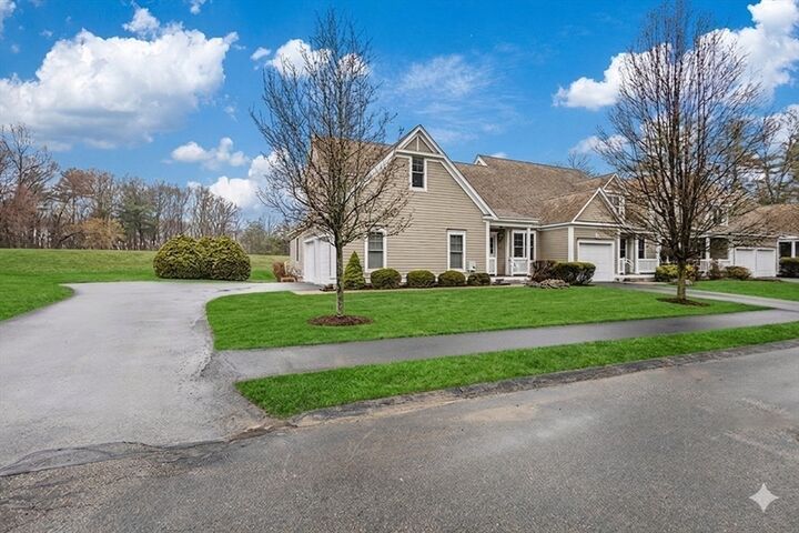 Property Photo:  26 Sanctuary Ln 26  MA 01748 