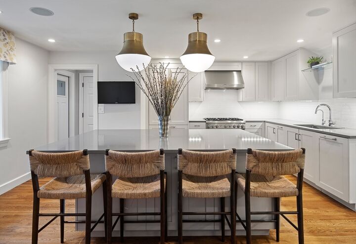 Property Photo:  2 Edgewater Place  MA 01890 