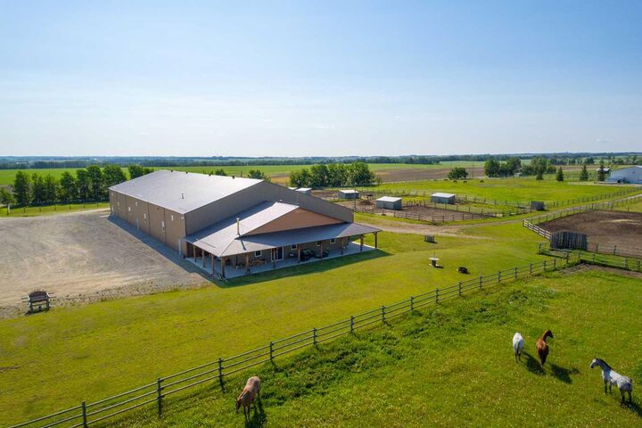 Property Photo: 34126 Range Road 20 AB T0M 0K0