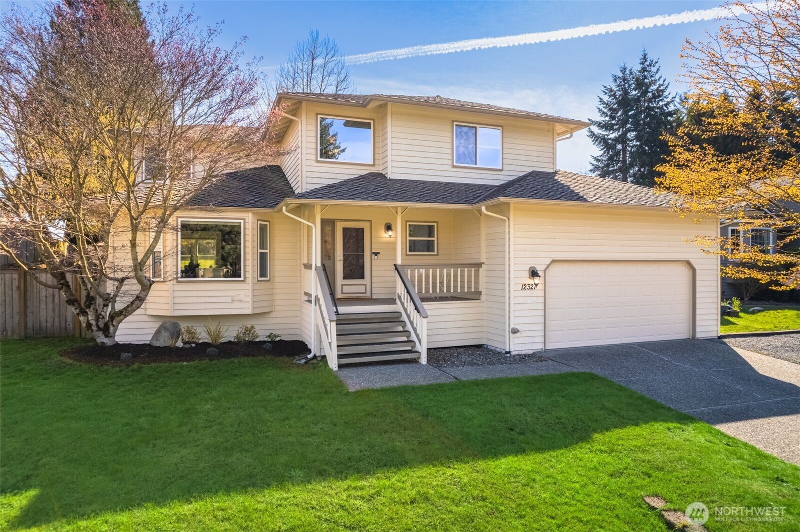 Property Photo:  12327  44 Drive SE  WA 98028 