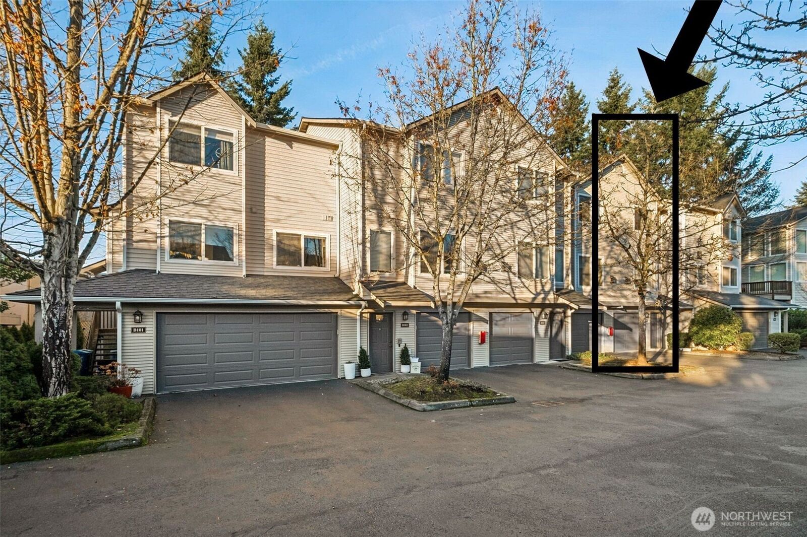 Property Photo:  4808 NE Sunset Blvd B105  WA 98059 