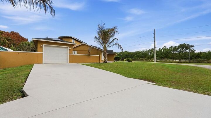Property Photo: 2301 SW Barber Lane FL 34984