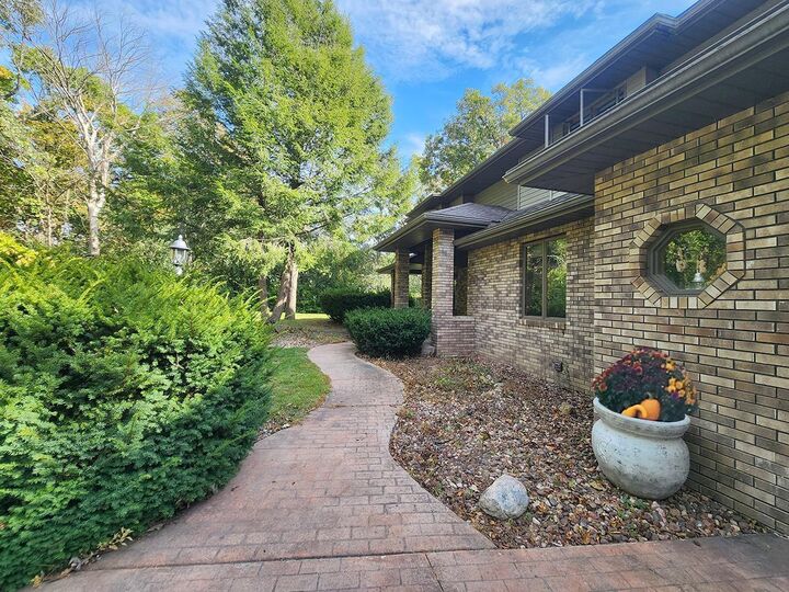 Property Photo:  4230 N Juniper Drive  WI 53545 