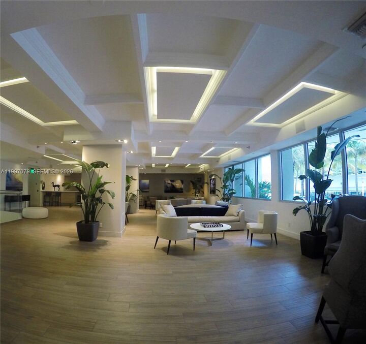 Property Photo: 100 Lincoln Rd 1116 FL 33139