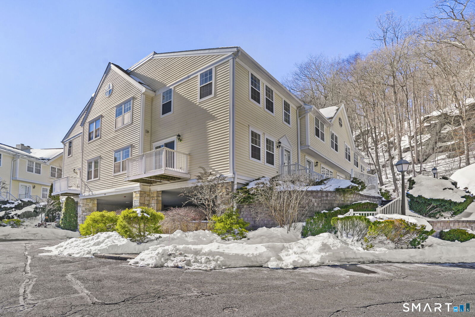 Property Photo:  631 Danbury Road 28  CT 06877 