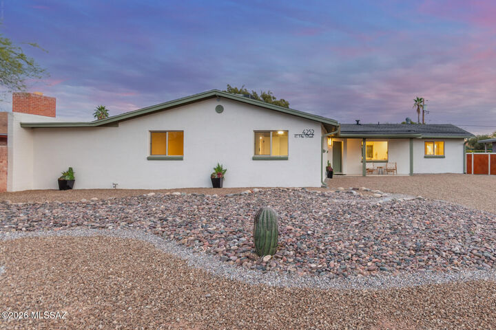 Property Photo:  4252 E Poe Street  AZ 85711 