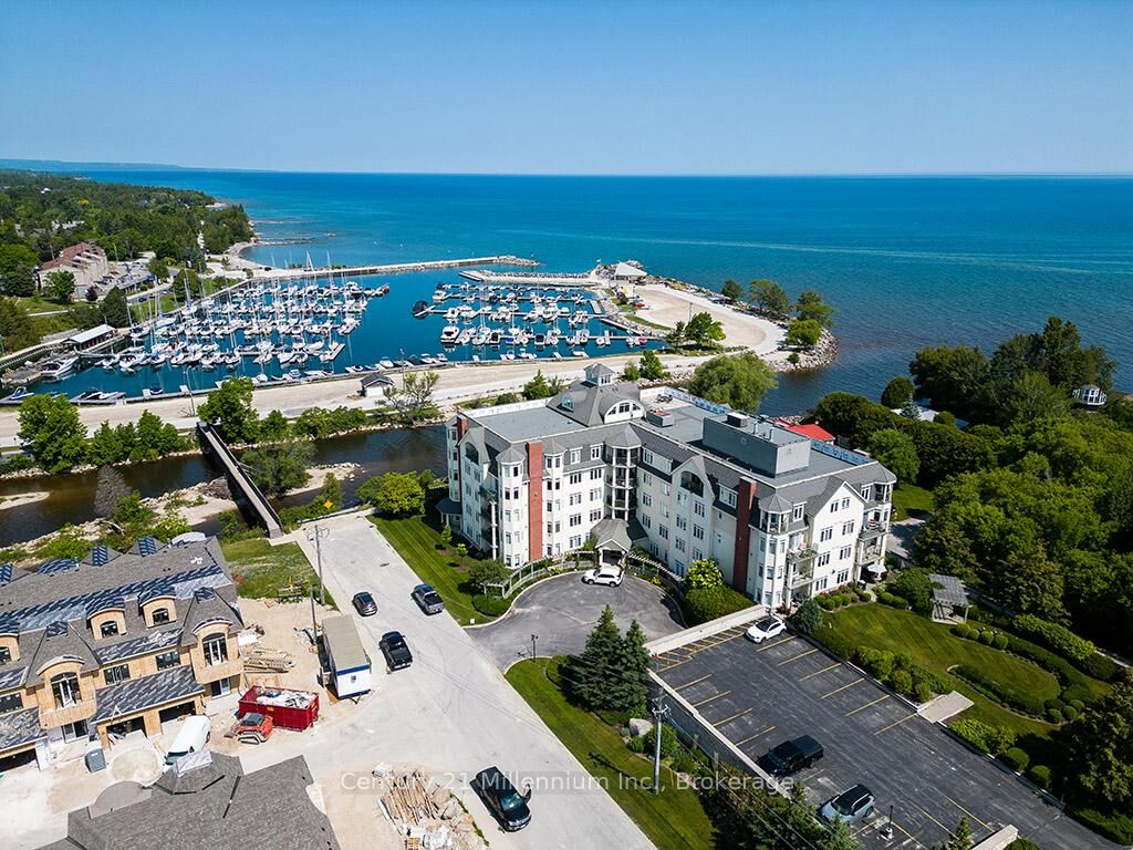 Photo de la propriété:  10 Bay Street E 407  ON N0H 2P0 