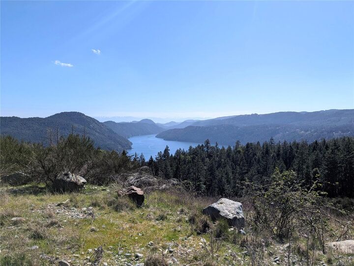 Dl-130 Trans Canada Hwy — photo 1