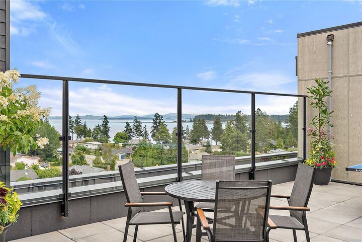 Property Photo: 2520 Hackett Cres #402 BC V8M 0C5