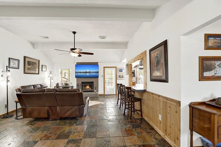 Property Photo:  1106 Amanda  TX 78133 