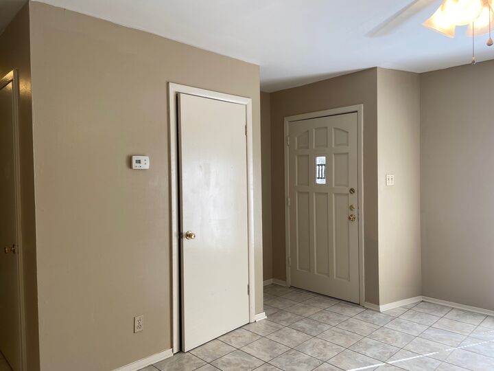 Property Photo: 1902 Fair Oaks Drive TX 78745