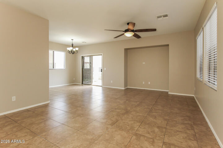 Property Photo: 1346 E Dunbar Drive AZ 85042