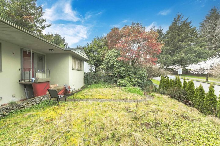 Property Photo: 14 W 37th Avenue BC V5Y 2N1