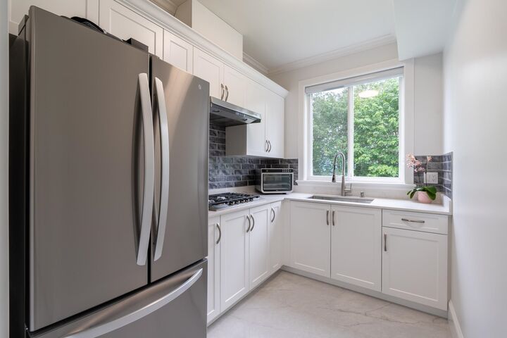 Property Photo: 16377 113B Avenue BC V4N 5A2