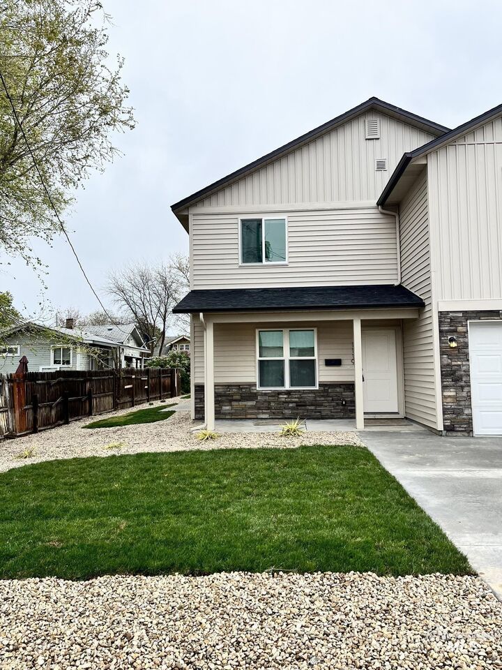 Property Photo:  1119 10th Ave So.  ID 83651 