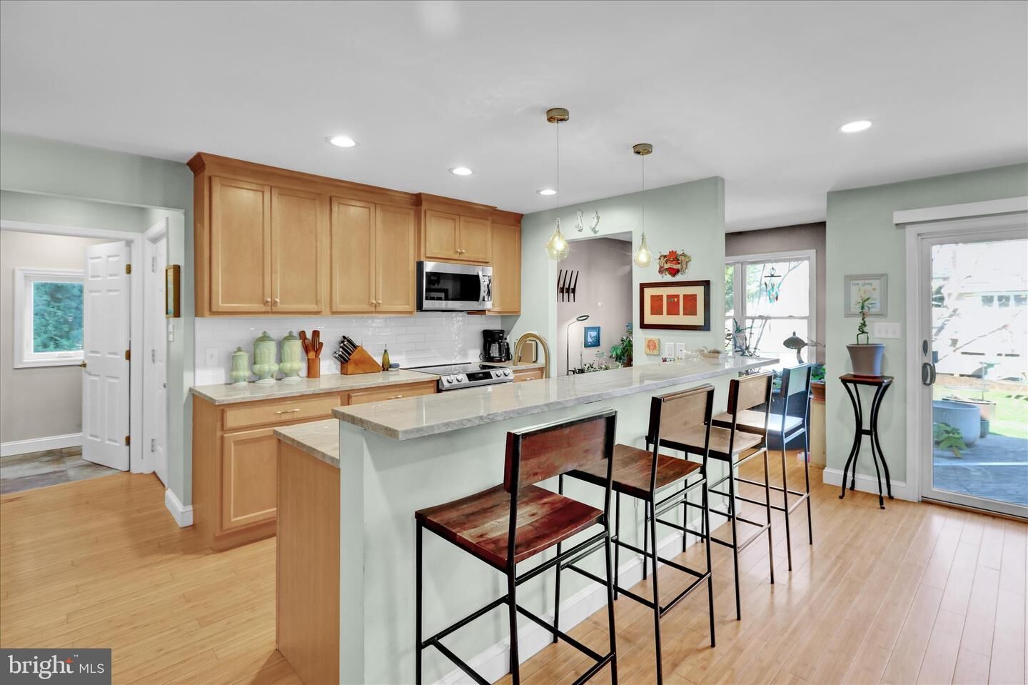 Property Photo:  937 Louise Avenue  PA 17601 