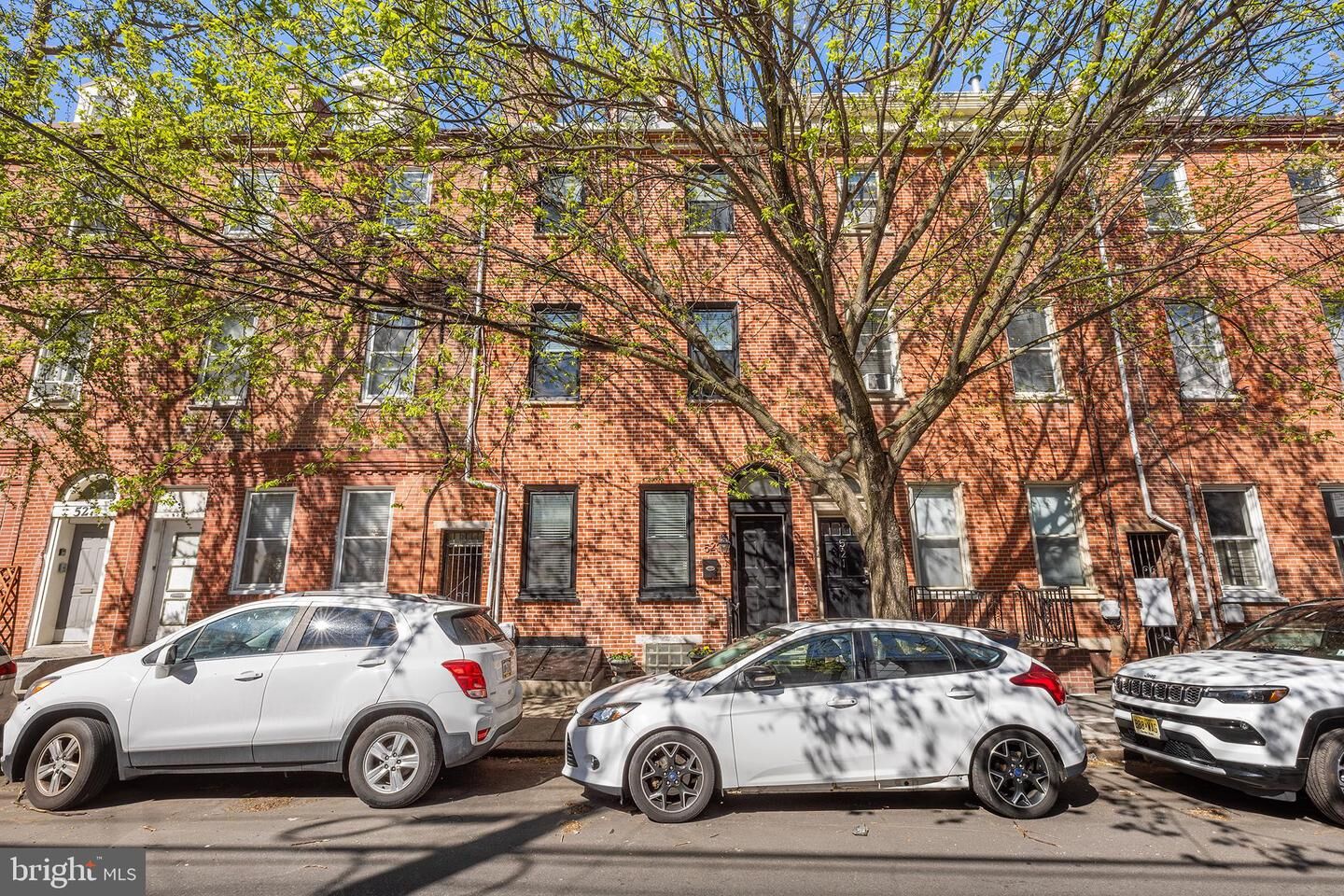 Property Photo:  523 Fairmount Avenue  PA 19123 