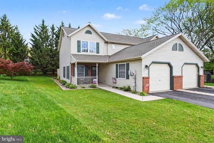 Property Photo:  59 Westwood Court  PA 17025 