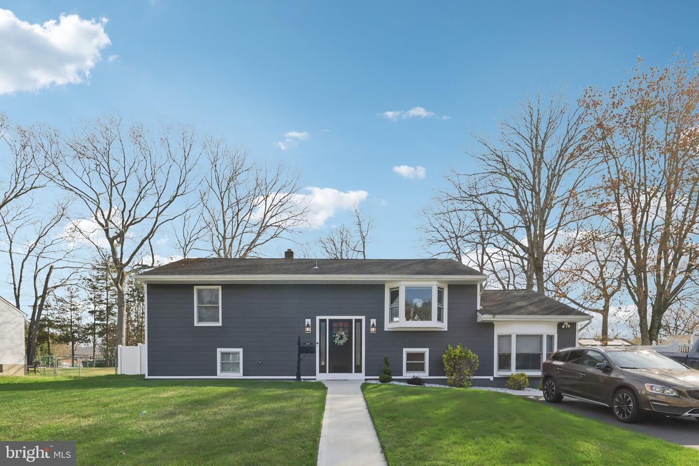 Property Photo:  118 Darien Road  NJ 07731 