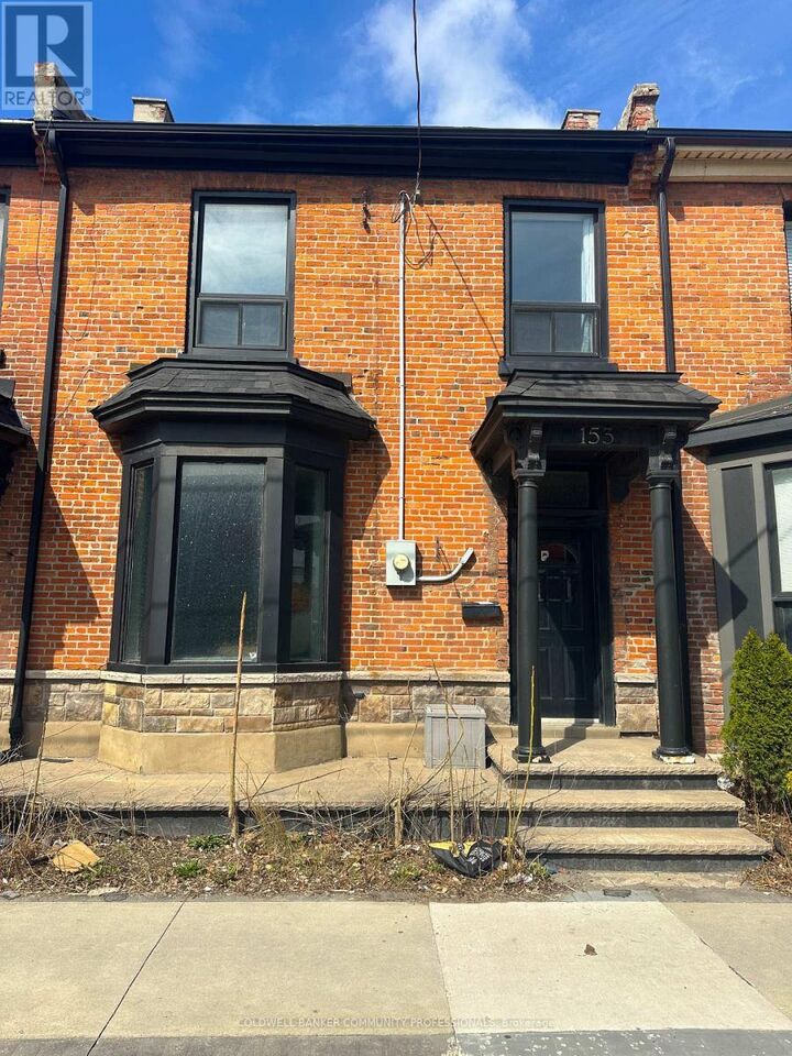Property Photo:  153 Wellington Street North  ON L8R 1N4 