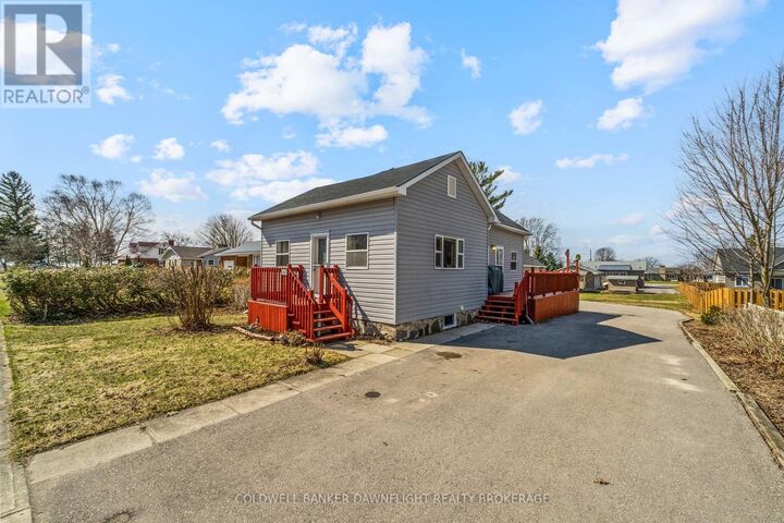 Property Photo:  18 Bismark Street  ON N0M 2T0 