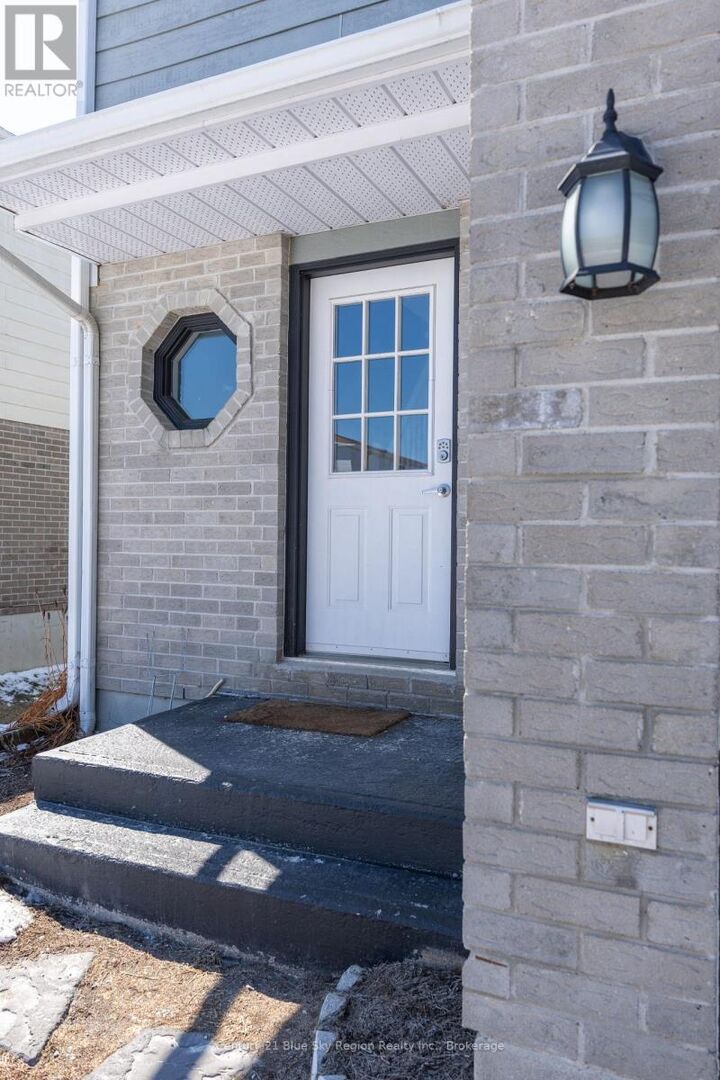 Photo de la propriété:  339 Champlain Street  ON P1B 2L9 