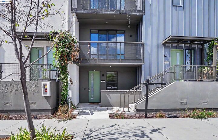 Property Photo: 45039 Insight St 1005 CA 94538