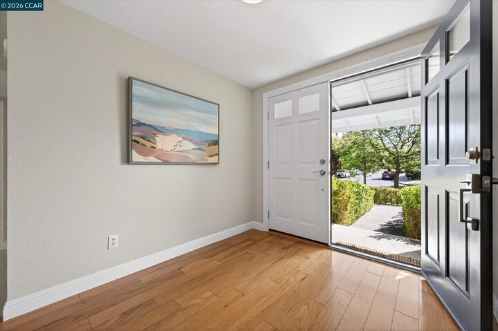 Property Photo: 2683 Sundance Ct CA 94598