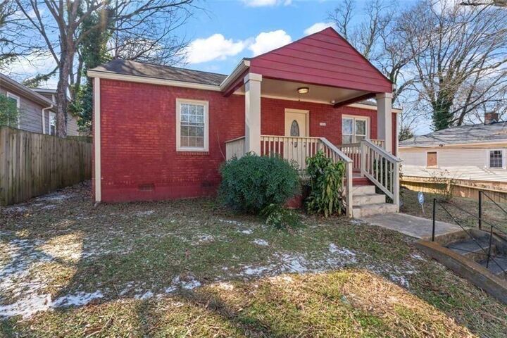 Property Photo:  1000 Palmetto SW  GA 30314 