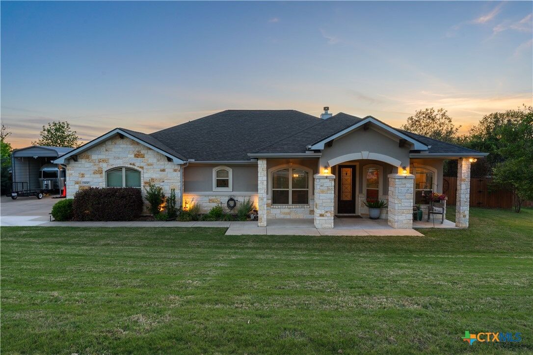 Property Photo:  3904 Walden Creek Crossing  TX 76548 