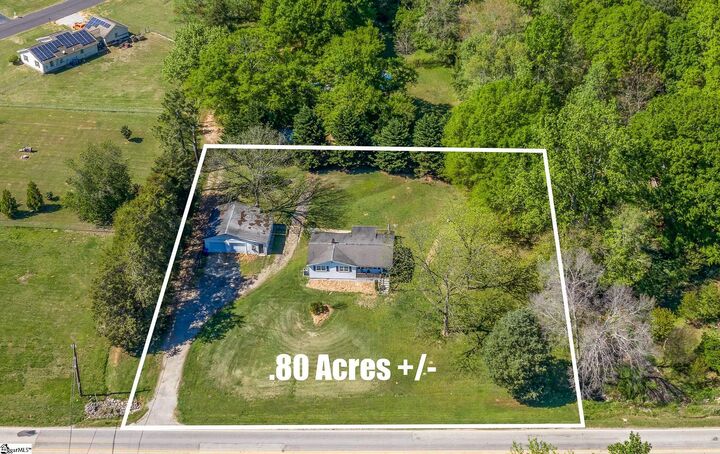 Property Photo: 6844 Reidville Road SC 29388