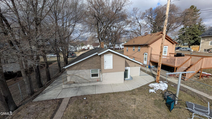 Property Photo: 509 N 15th Street ND 58501