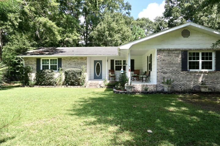 Property Photo:  209 Singley  MS 39429 