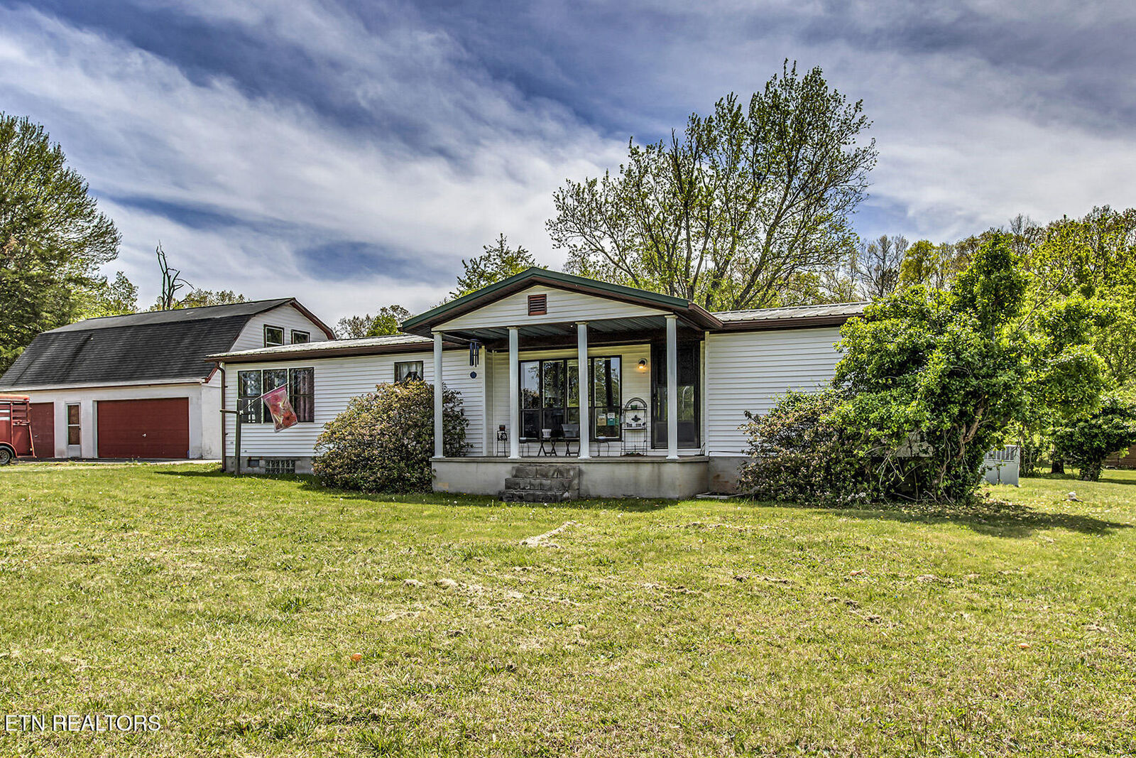 Property Photo:  223 Reed Rd  TN 37880 