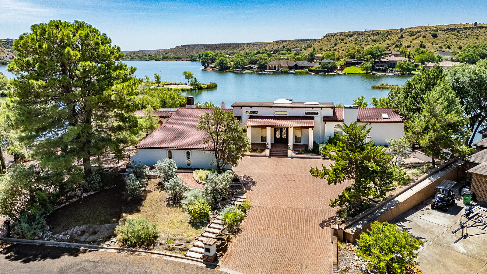 Property Photo: 5 W Lakeshore Drive TX 79366