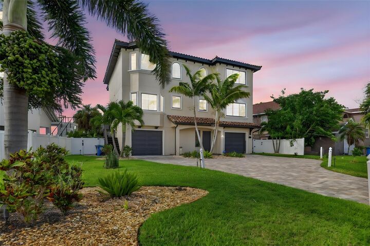 Property Photo:  13 Treasure Ln  FL 33706 
