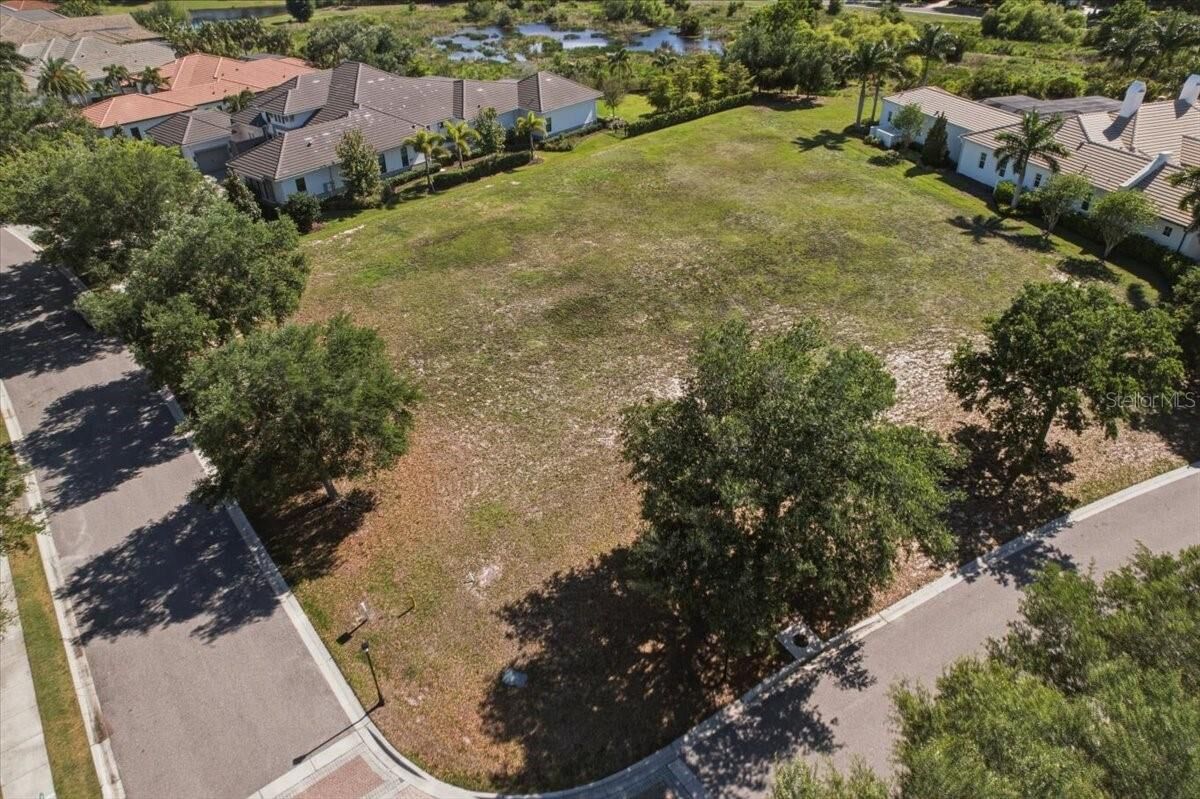 Property Photo: 15908 Baycross Drive FL 34202