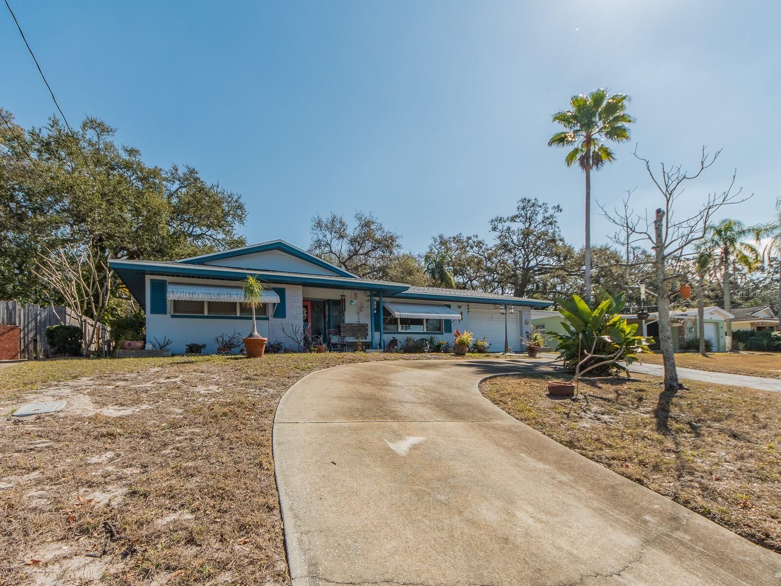 Property Photo:  471 Sierra Circle E  FL 33770 