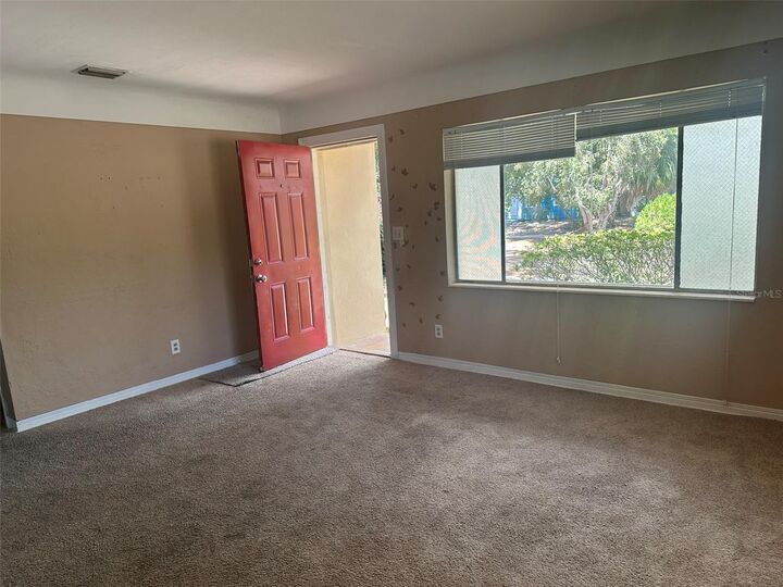 Property Photo:  4400 3rd Avenue S  FL 33711 