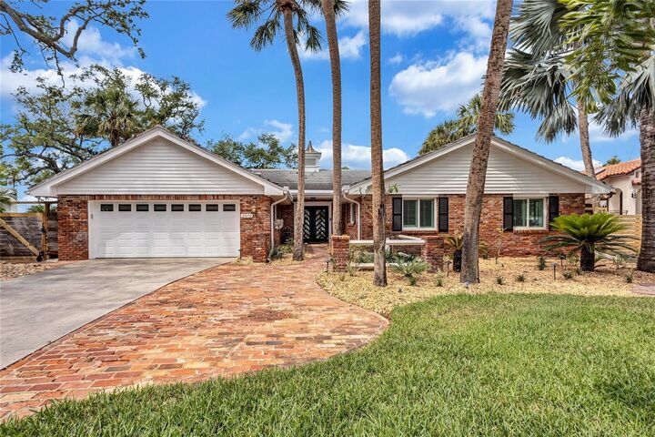 Property Photo:  2612 Keystone Court N  FL 33710 