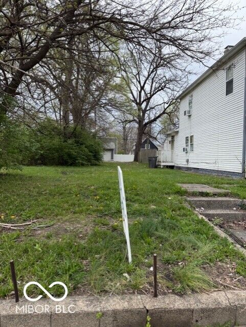 Property Photo: 1018 W 27th Street IN 46208