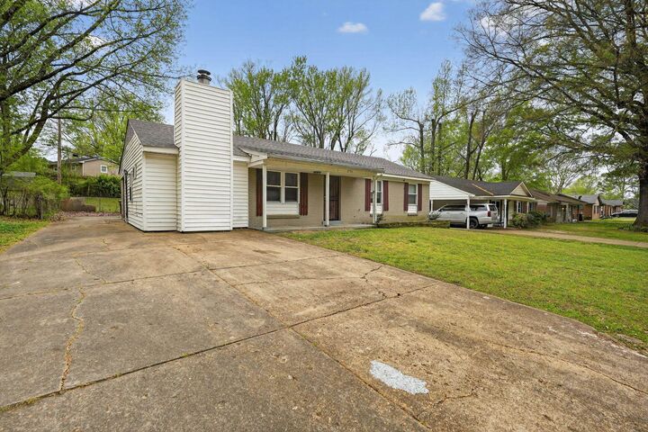 Property Photo:  3741 Ridgemont Rd  TN 38128 