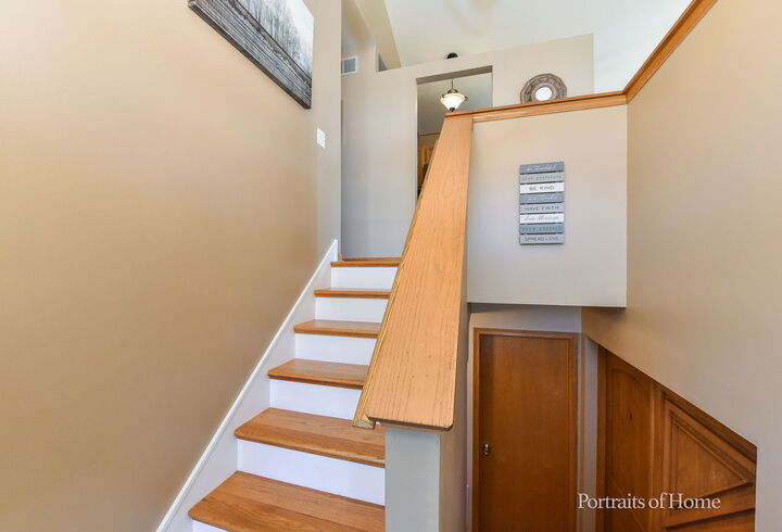 Property Photo:  1972 Middlebury Drive  IL 60503 