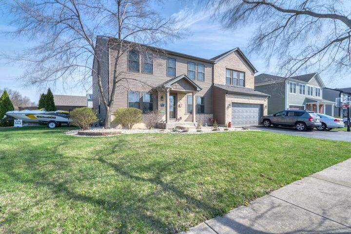 Property Photo:  