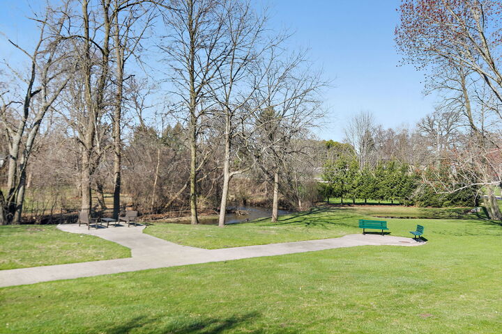 Property Photo:  801 N McLean Boulevard 156  IL 60123 