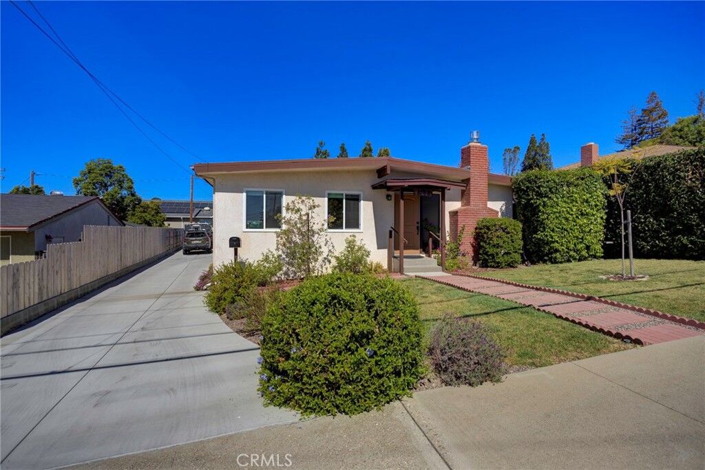 Property Photo:  1462 Laurel Lane  CA 93401 