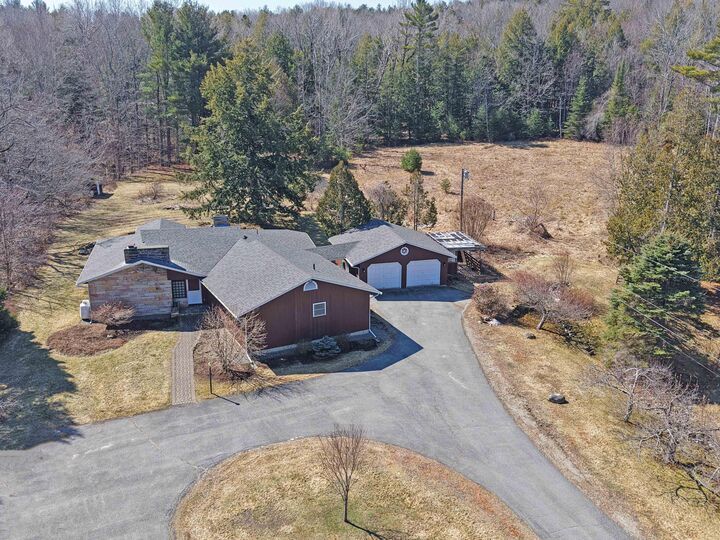 Property Photo:  685 Main Road  ME 04429 