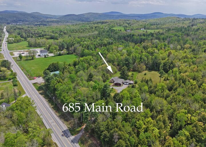 Property Photo:  685 Main Road  ME 04429 